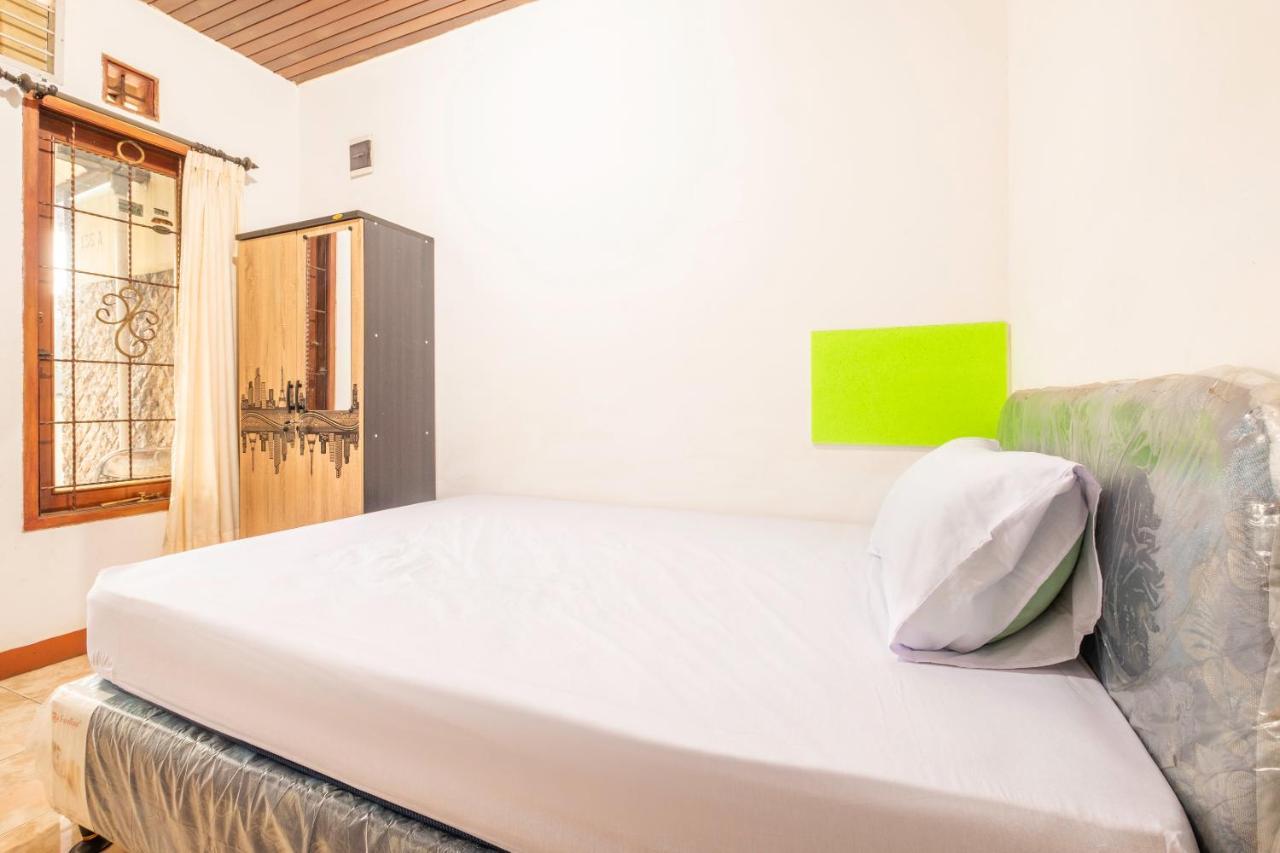 Hotel Oyo Life 2449 Sandila